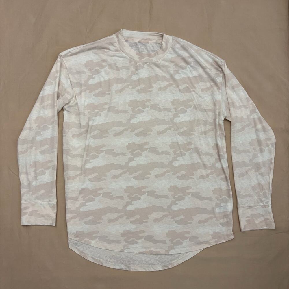 NWT American Eagle Outfitters Men’s Pink White Camo Long Sleeve Tee Size Large